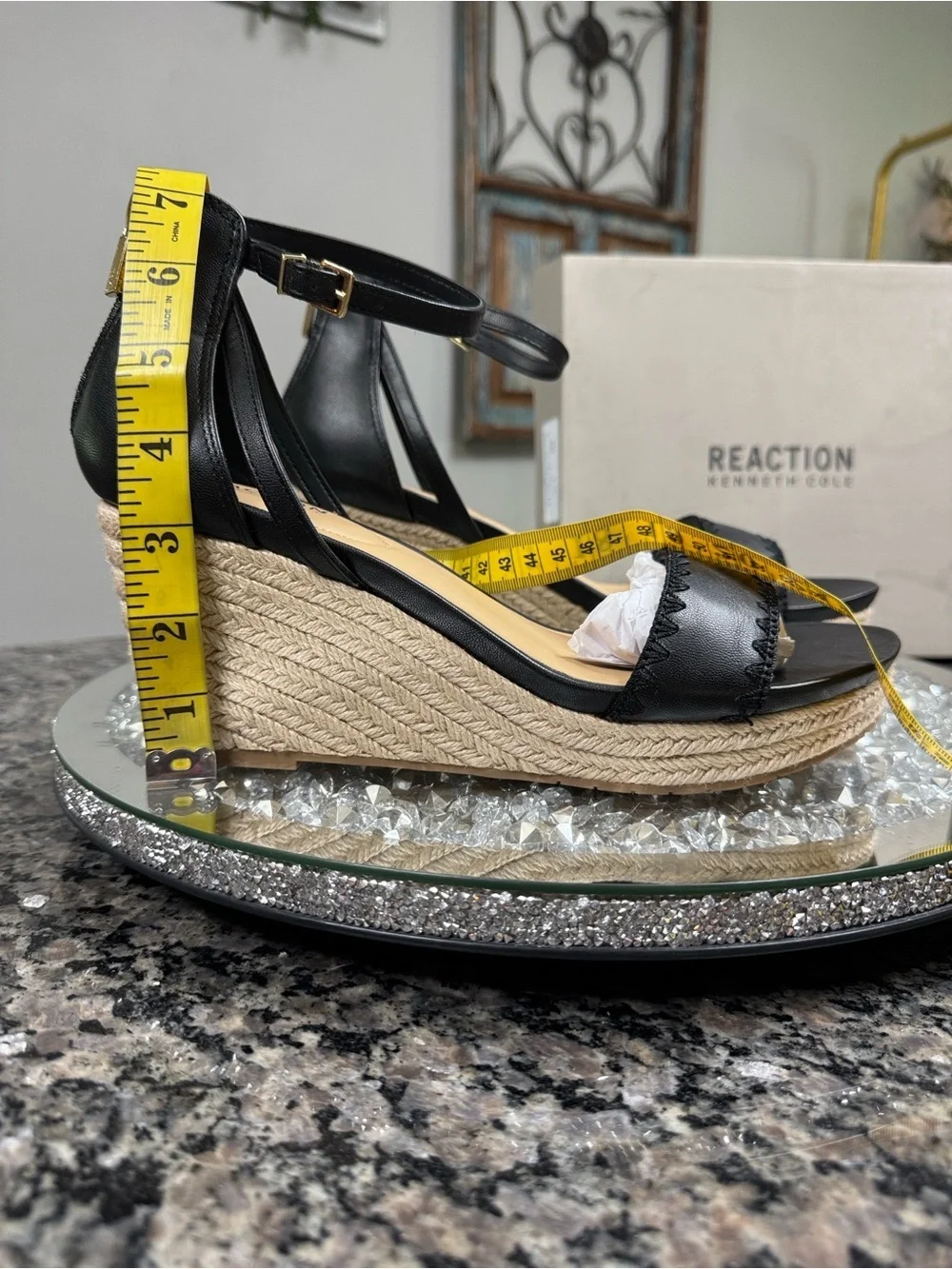 Reaction Kenneth Cole new box